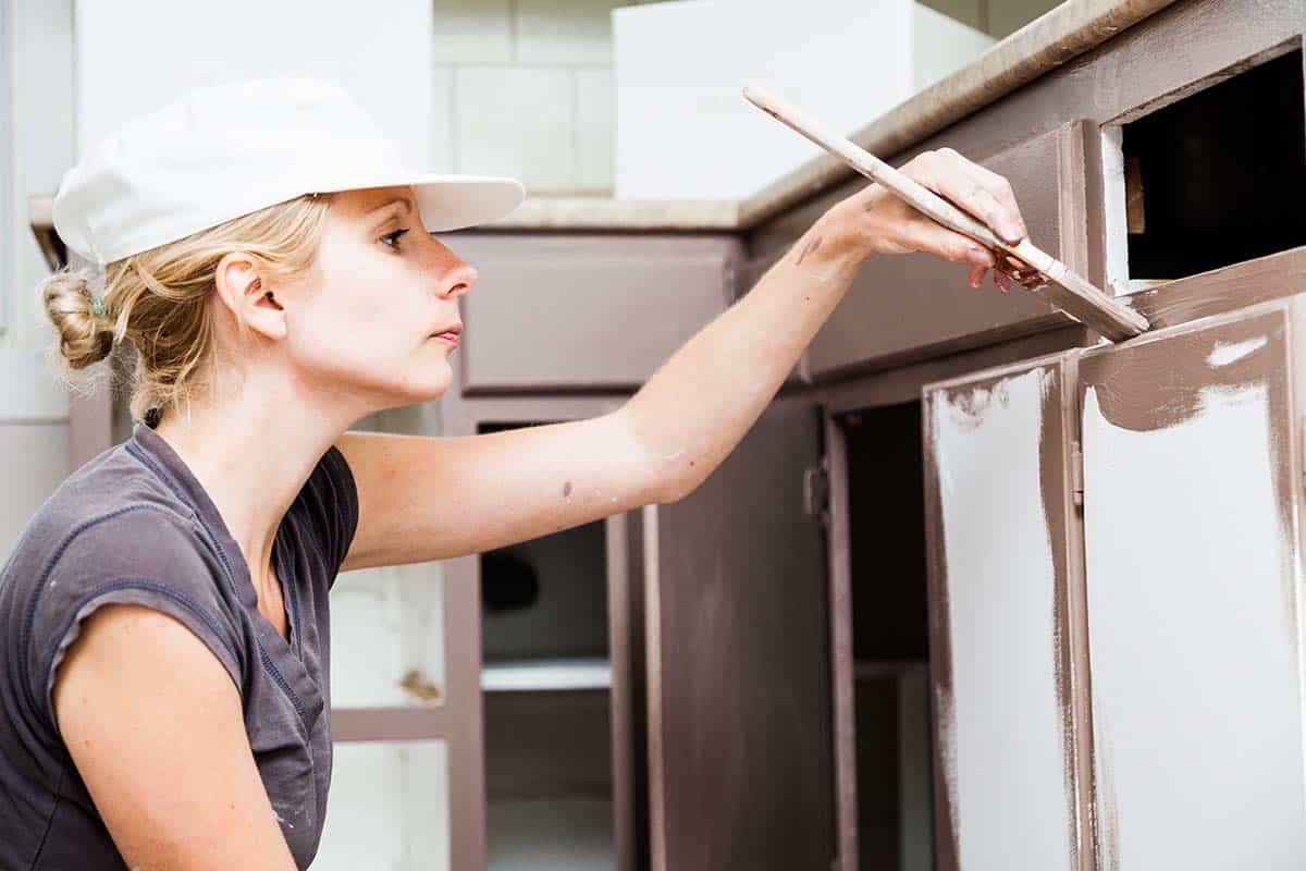 Best Way To Paint Kitchen Cabinets Without Breaking Your Budget